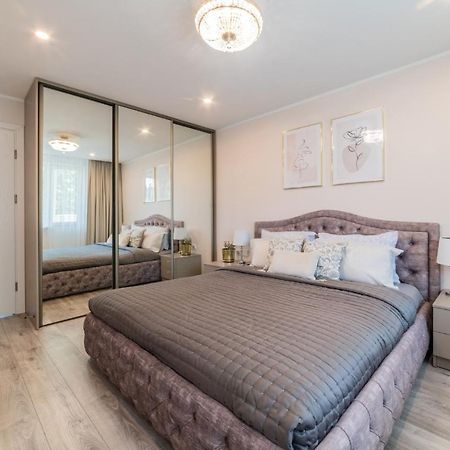 E.D. Luxury Apartaments Šiauliai Extérieur photo